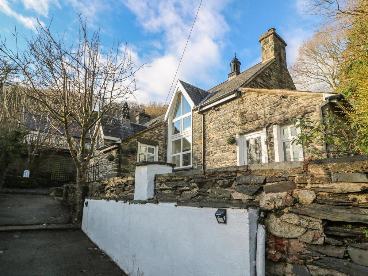 Yr Hen Ysgol, The Old School Villa Porthmadog Exterior photo